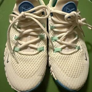 Nike White and Teal Sneakers